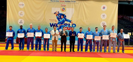 World Cup Vovinam Paris 2026: Trang trọng trao bằng đẳng cấp quốc tế cho các võ sư